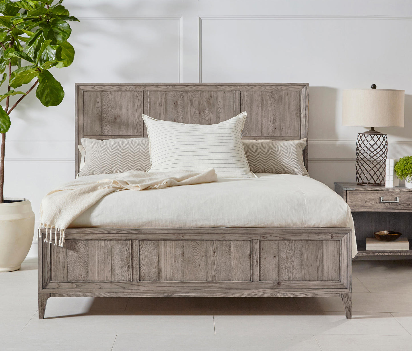 Sojourn Queen Panel Bed